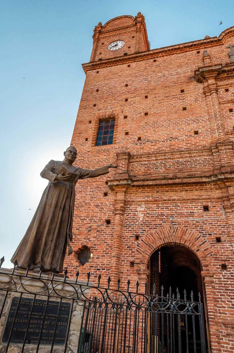 La Iglesia Nuestra Señora de Guadalupe (The Church of Our Lady of Guadalupe) was built in 1950 to replace the damaged Temple of San Antonio, which was built in 1650 by the Franciscans.