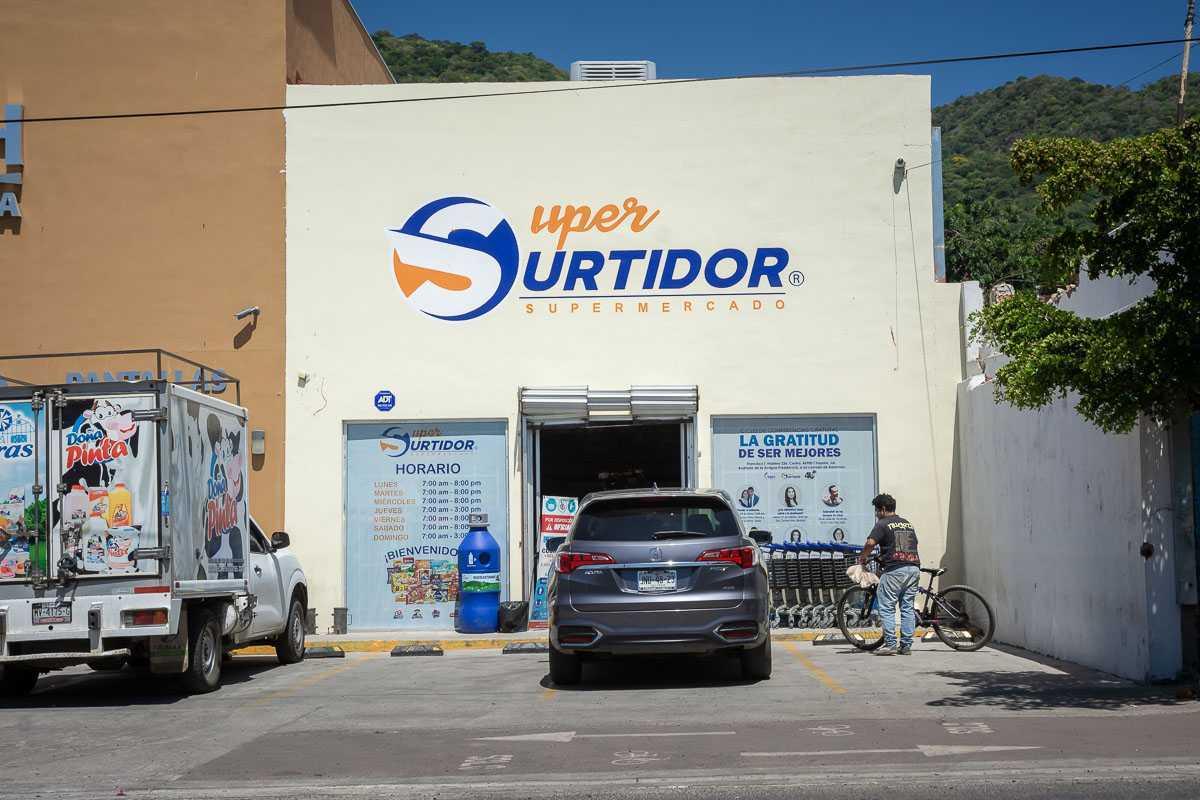 Super Surtidor